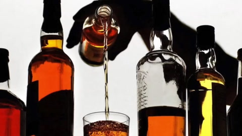 Metil alkol zehirlenmesi belirtiler, riskler ve önlemler